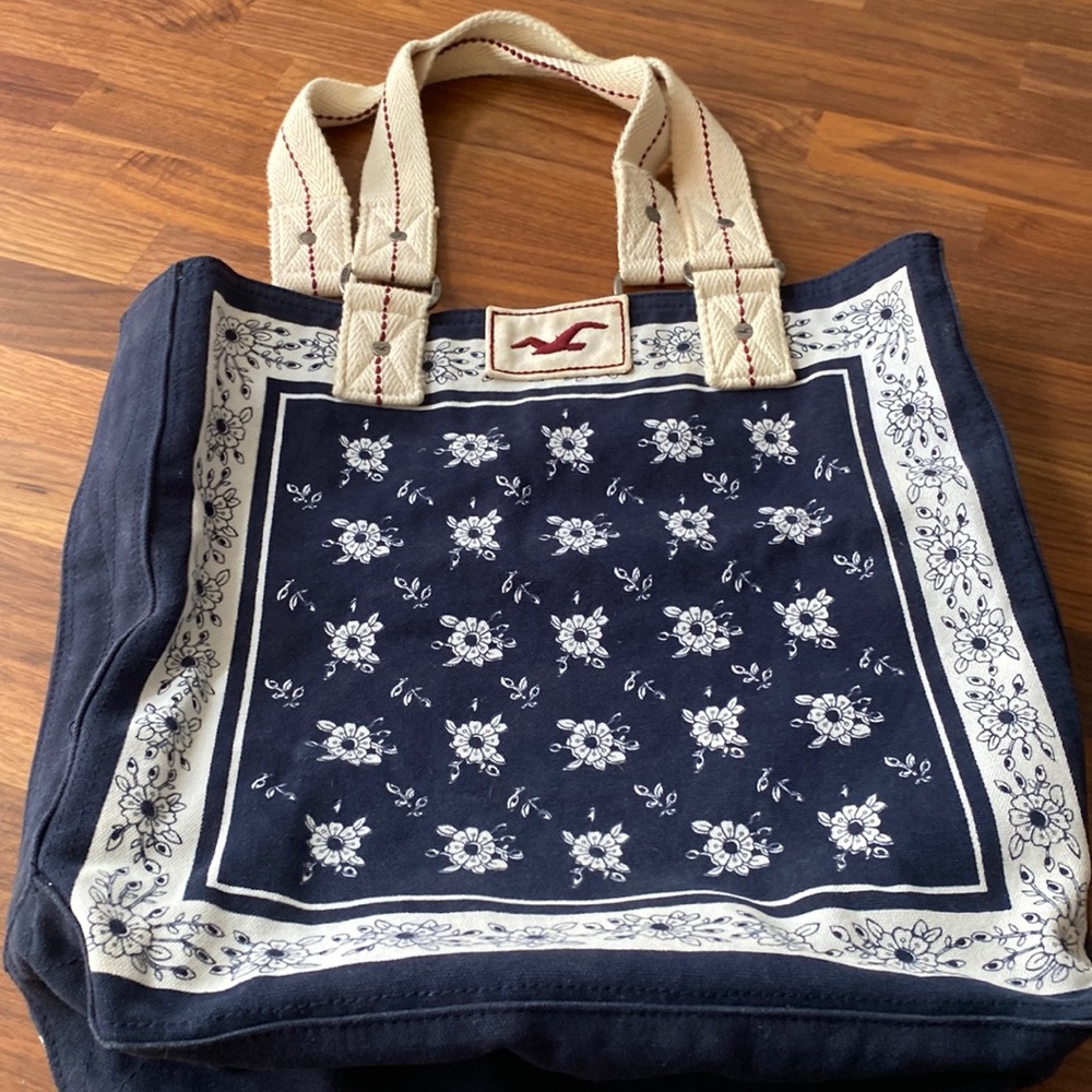 Hollister canvas bag